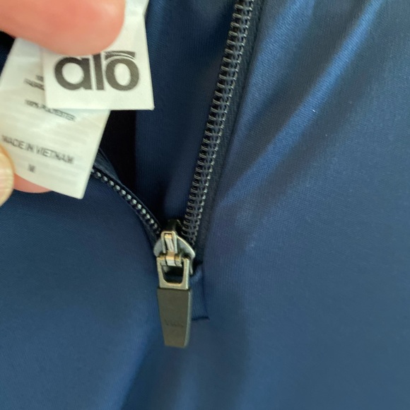 TIKI bar Ventiki athletic LS shirt πΏπ΄ββοΈ NWOT - Picture 3 of 6